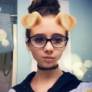 Meet your Posher, Helaina